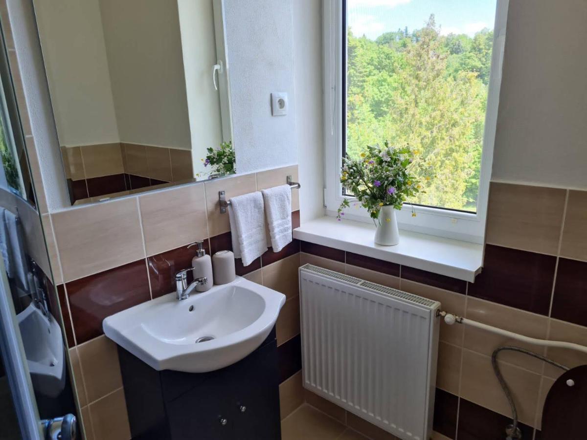 Villa Paradajs - Ubytovanie Pri Jazere Banská Štiavnica エクステリア 写真