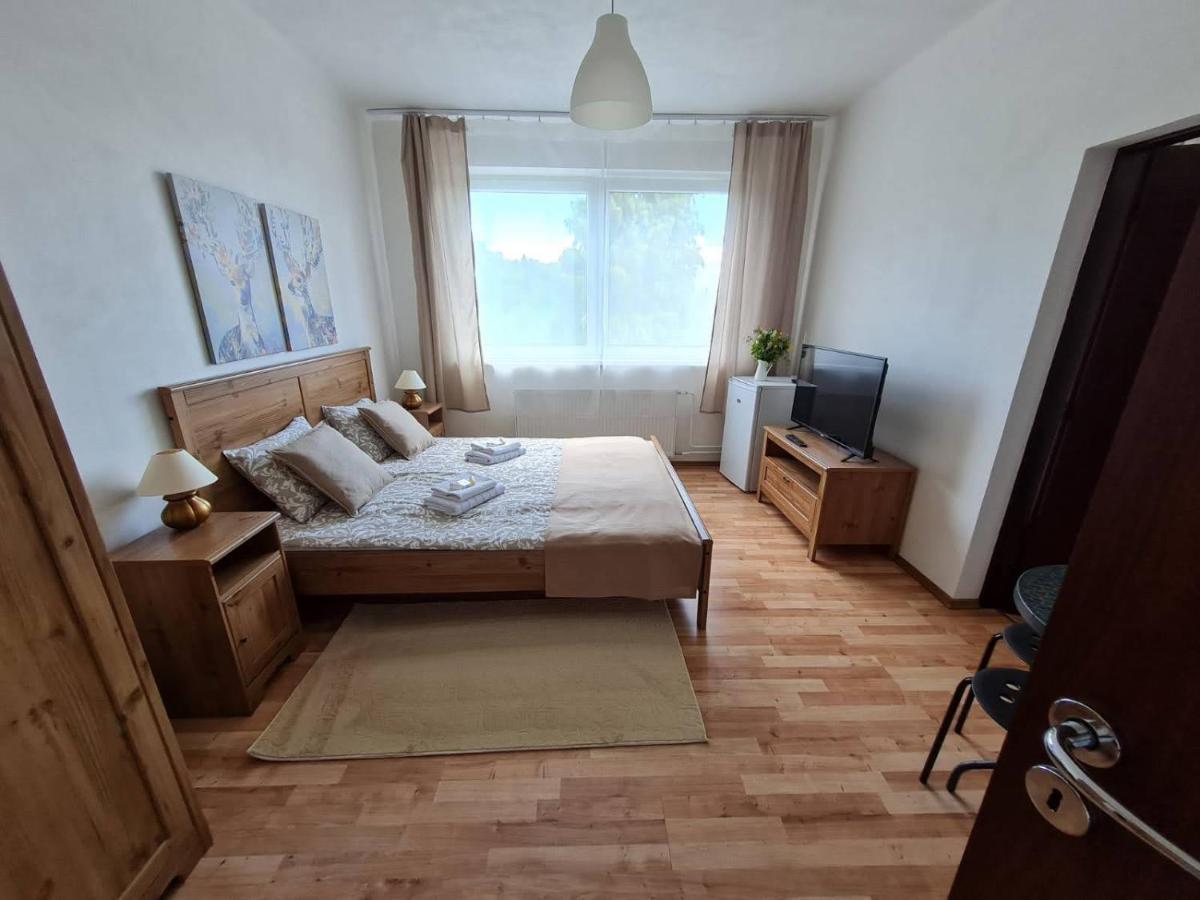 Villa Paradajs - Ubytovanie Pri Jazere Banská Štiavnica エクステリア 写真
