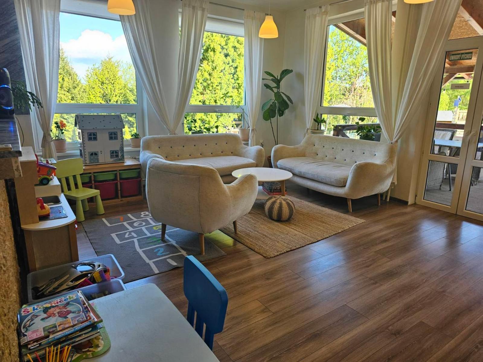 Villa Paradajs - Ubytovanie Pri Jazere Banská Štiavnica エクステリア 写真
