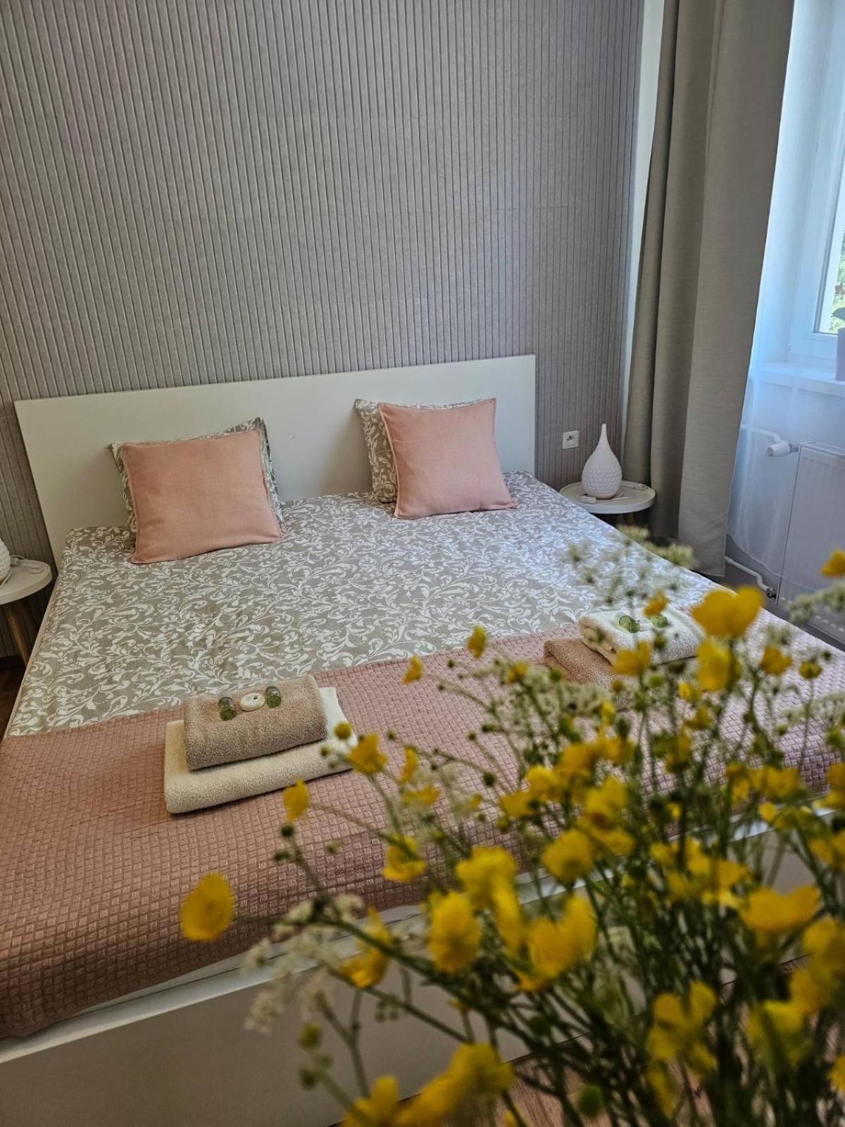 Villa Paradajs - Ubytovanie Pri Jazere Banská Štiavnica エクステリア 写真